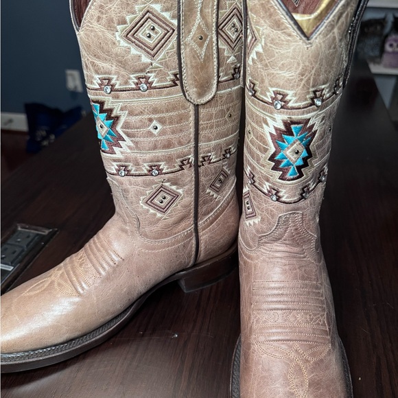 Women's Western Embroidered Tan Boots - Picture 2 of 6